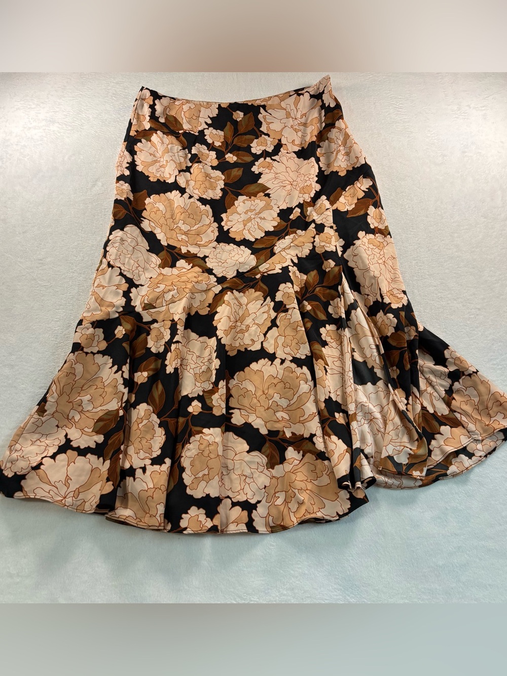 Who What Wear Black Floral Circle Skirt with Beige and Pink Blooms
